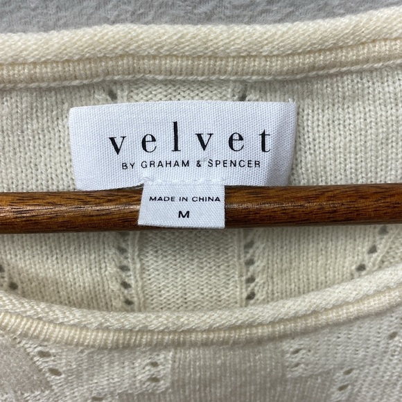 Velvet by Graham & Spencer cream colored cold shoulder wool/cashmere top sz med - Picture 5 of 6